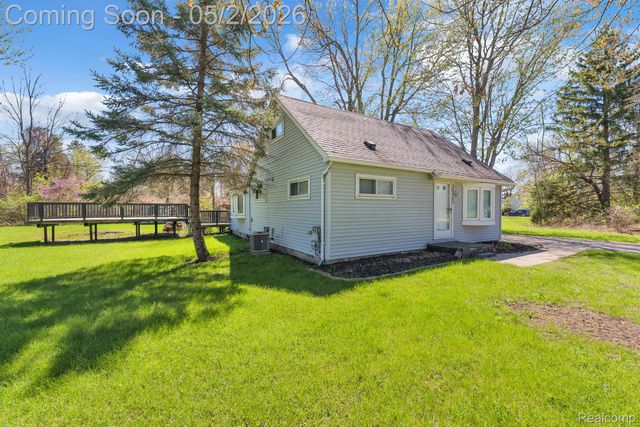 36845 Sibley Road, Huron Charter Township, MI 48164