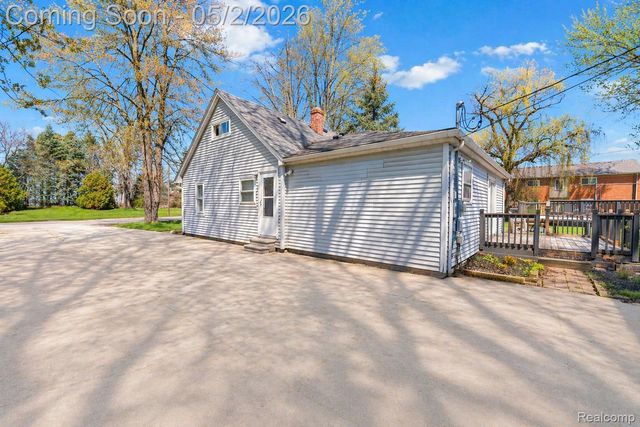 36845 Sibley Road, Huron Charter Township, MI 48164