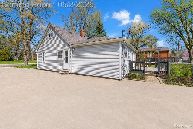 36845 Sibley Road, Huron Charter Township, MI 48164