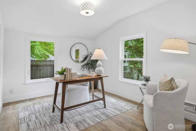 1512 6th Avenue W, Seattle, WA 98119