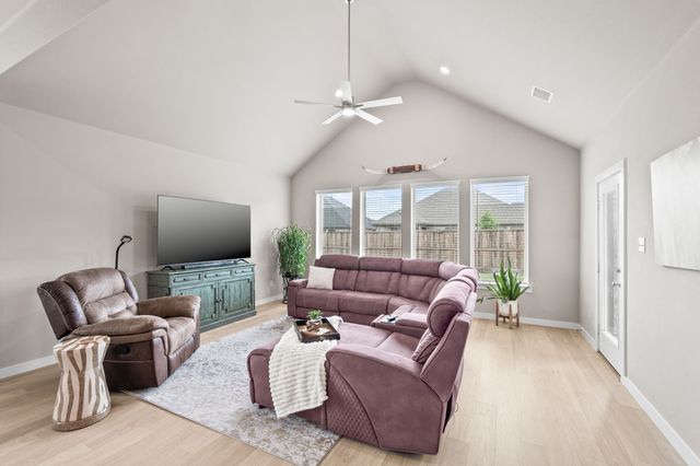 919 Edgehurst Drive, Princeton, TX 75071