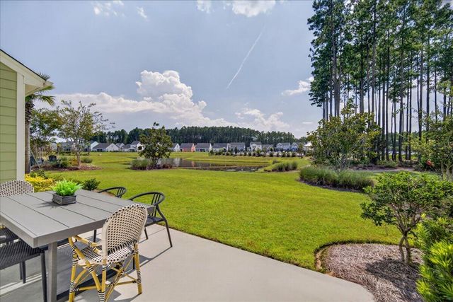 1208 Homecoming Boulevard, Ravenel, SC 29470