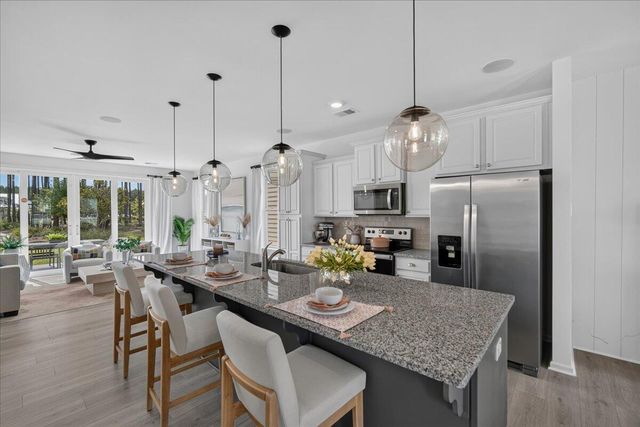 1208 Homecoming Boulevard, Ravenel, SC 29470