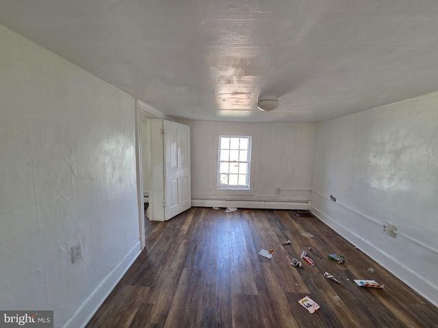 424 E MOLER AVE, Martinsburg, WV 25404