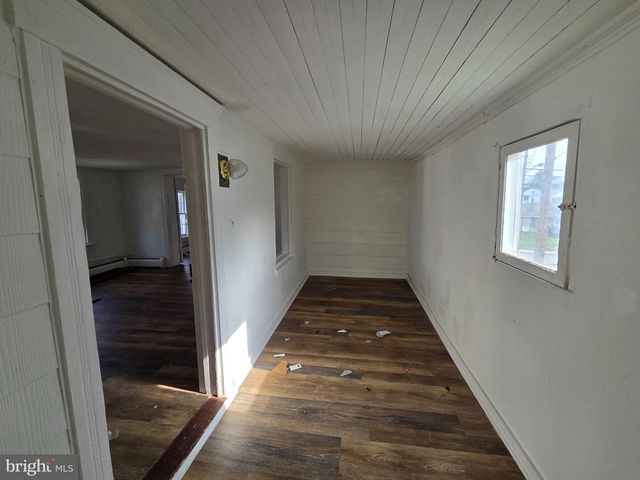 424 E MOLER AVE, Martinsburg, WV 25404