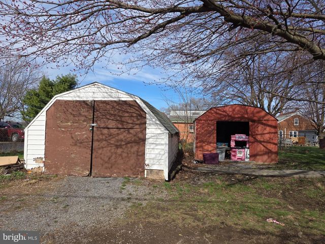 424 E MOLER AVE, Martinsburg, WV 25404