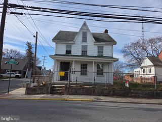 424 E MOLER AVE, Martinsburg, WV 25404