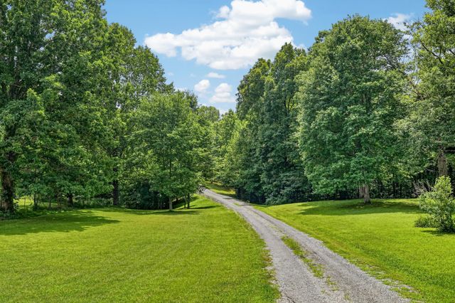 10739 Monterey Hwy, Monterey, TN 38574