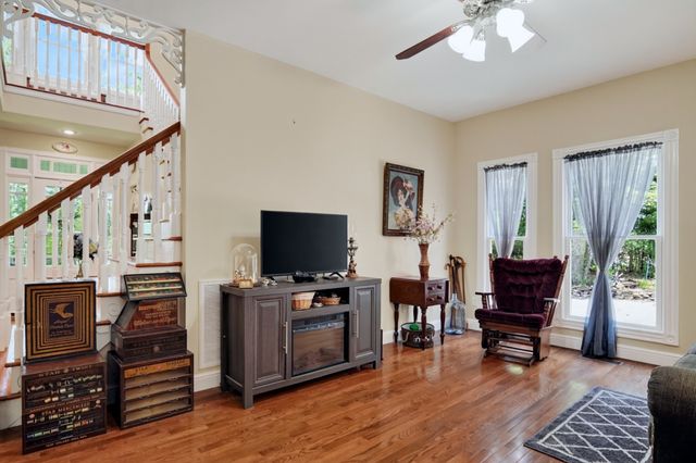 10739 Monterey Hwy, Monterey, TN 38574
