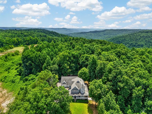 10739 Monterey Hwy, Monterey, TN 38574