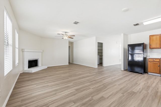 725 Lovern Street, Cedar Hill, TX 75104