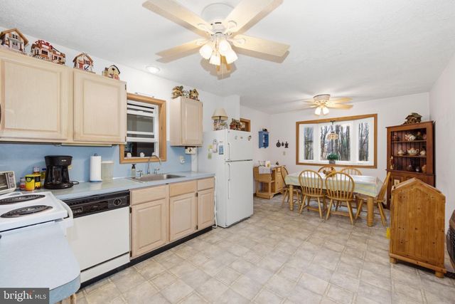 304 MCKUEN WAY, Albrightsville, PA 18210