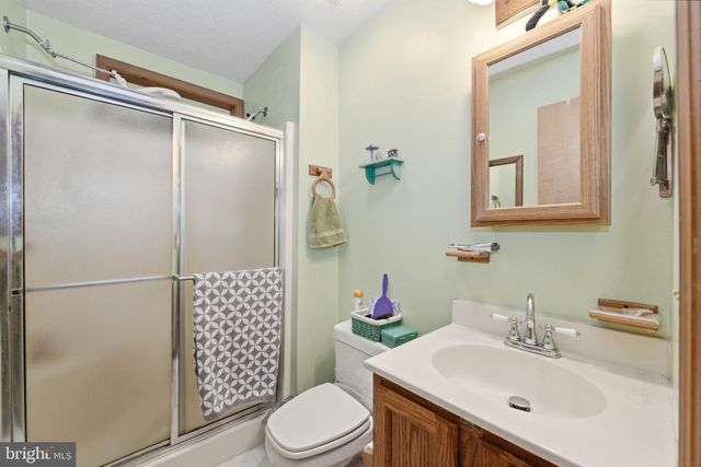304 MCKUEN WAY, Albrightsville, PA 18210