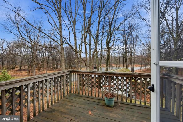 304 MCKUEN WAY, Albrightsville, PA 18210