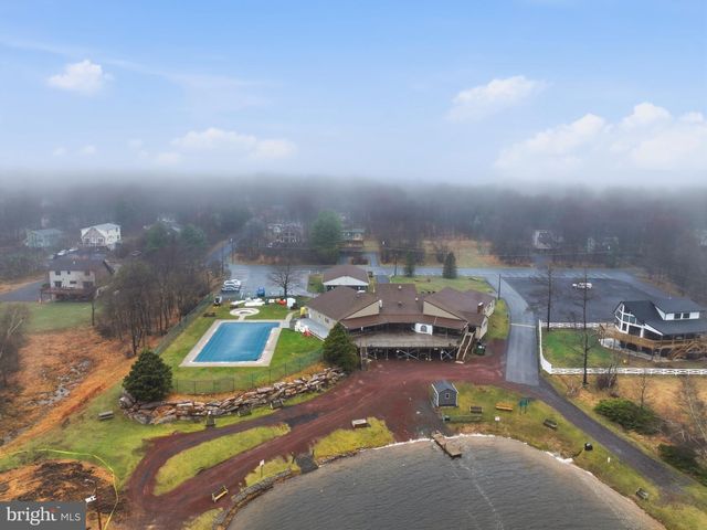 304 MCKUEN WAY, Albrightsville, PA 18210