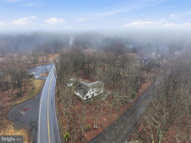 304 MCKUEN WAY, Albrightsville, PA 18210