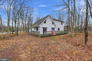 304 MCKUEN WAY, Albrightsville, PA 18210