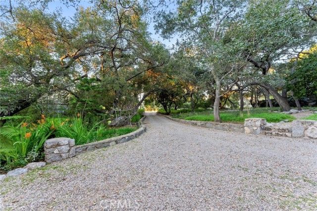 354 N Canon Avenue, Sierra Madre, CA 91024