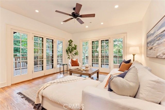 354 N Canon Avenue, Sierra Madre, CA 91024