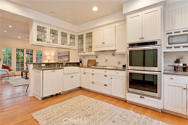 354 N Canon Avenue, Sierra Madre, CA 91024