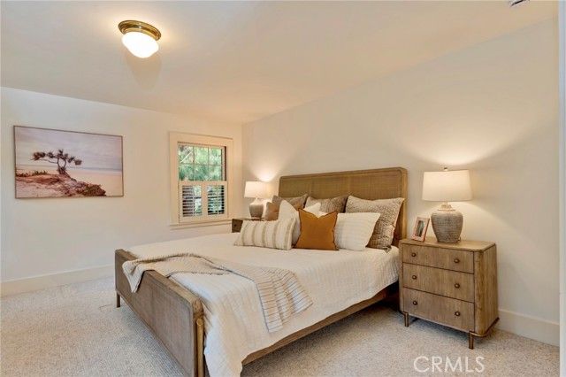 354 N Canon Avenue, Sierra Madre, CA 91024