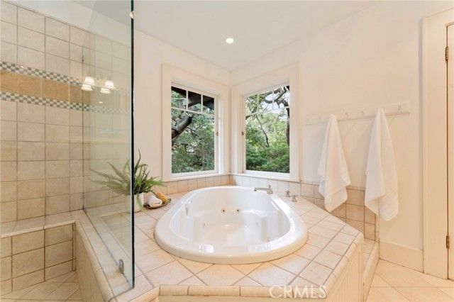 354 N Canon Avenue, Sierra Madre, CA 91024