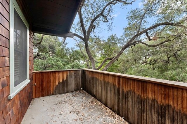 354 N Canon Avenue, Sierra Madre, CA 91024