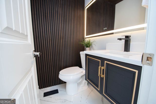 302 Glenview Drive, Peachtree City, GA 30269