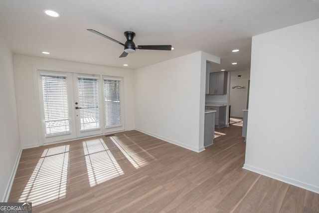 302 Glenview Drive, Peachtree City, GA 30269