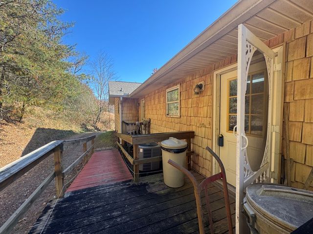 33 Teaks Drive, Hayesville, NC 28904