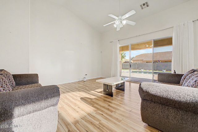 8663 W YUKON Drive, Peoria, AZ 85382