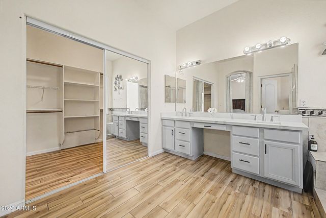 8663 W YUKON Drive, Peoria, AZ 85382