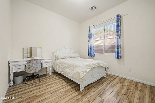 8663 W YUKON Drive, Peoria, AZ 85382