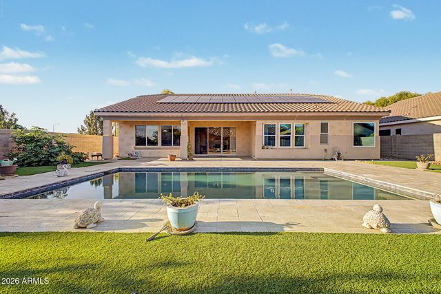 8663 W YUKON Drive, Peoria, AZ 85382