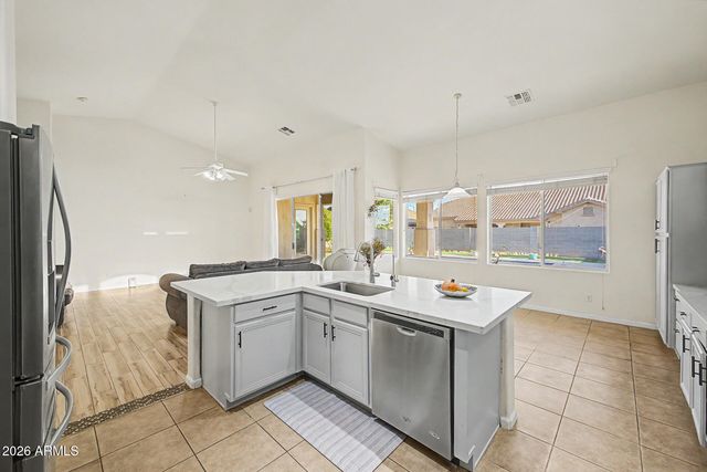 8663 W YUKON Drive, Peoria, AZ 85382