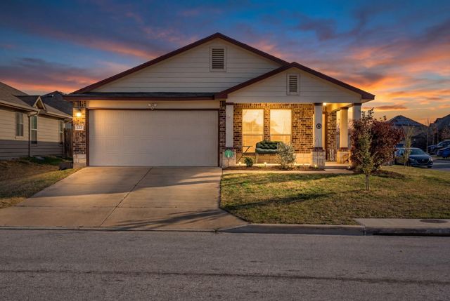 137 Hematite LN, Jarrell, TX 76537