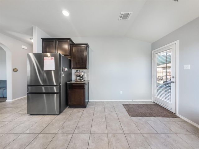 137 Hematite LN, Jarrell, TX 76537