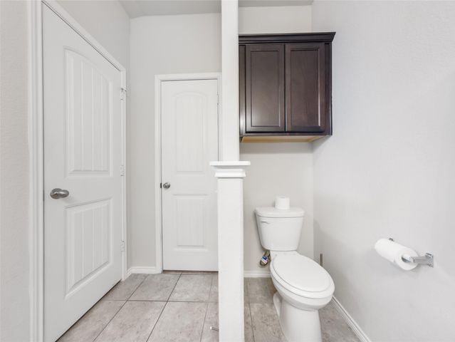 137 Hematite LN, Jarrell, TX 76537