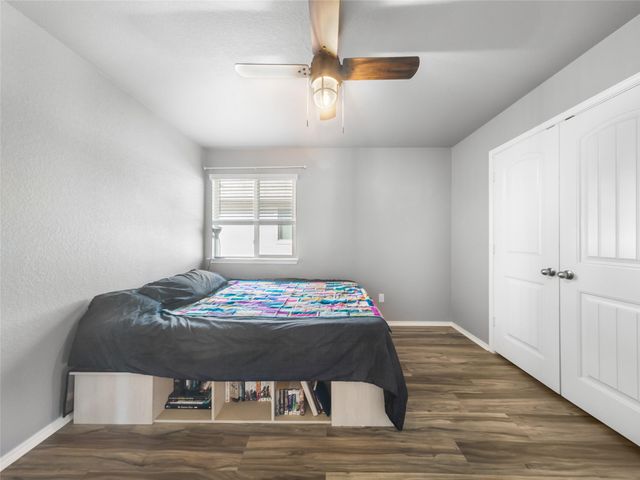 137 Hematite LN, Jarrell, TX 76537