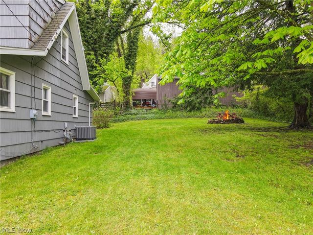 2574 South Street, Lakemore, OH 44250