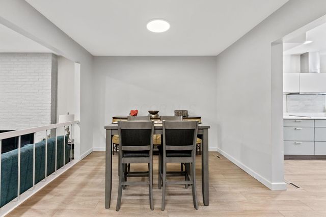 64 Glen Drive, Worthington, OH 43085