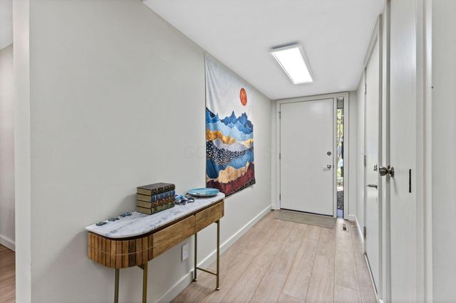 64 Glen Drive, Worthington, OH 43085