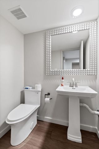 64 Glen Drive, Worthington, OH 43085