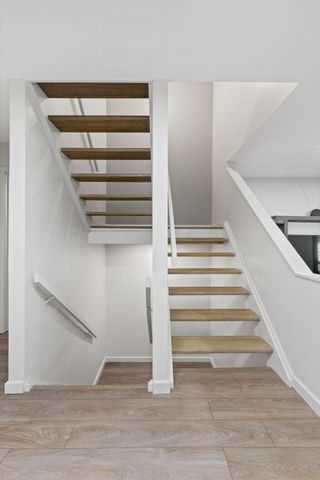 64 Glen Drive, Worthington, OH 43085