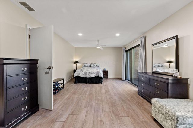 64 Glen Drive, Worthington, OH 43085