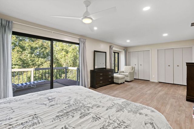 64 Glen Drive, Worthington, OH 43085