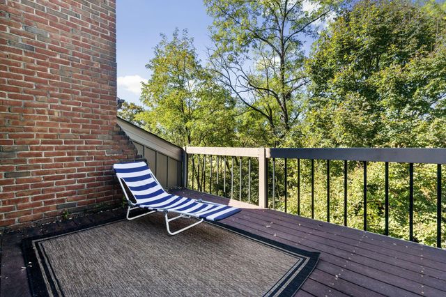 64 Glen Drive, Worthington, OH 43085