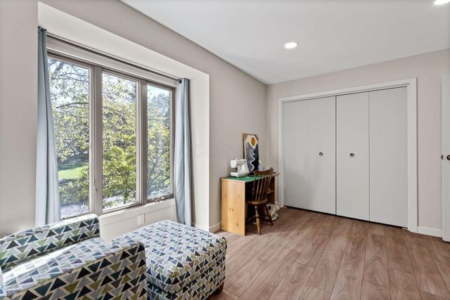 64 Glen Drive, Worthington, OH 43085