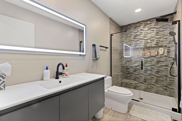 64 Glen Drive, Worthington, OH 43085