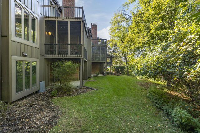 64 Glen Drive, Worthington, OH 43085